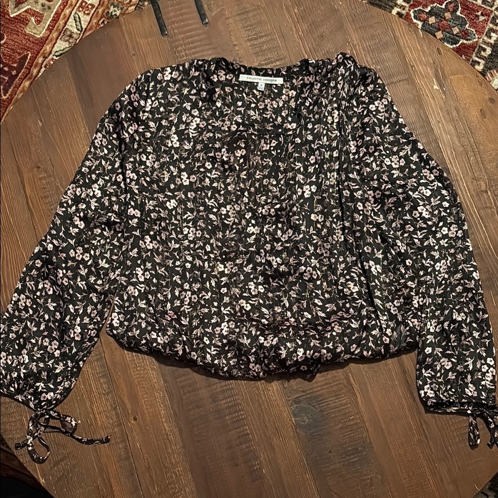 Collective Concepts Black and White Ruched Tie Front Blouse